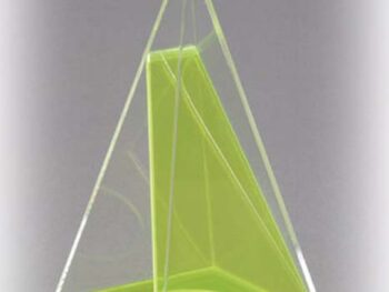 Quadratpyramide mit beweglichem Schnitt