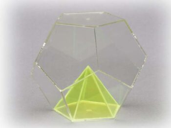 Dodekaeder mit Innenpyramide