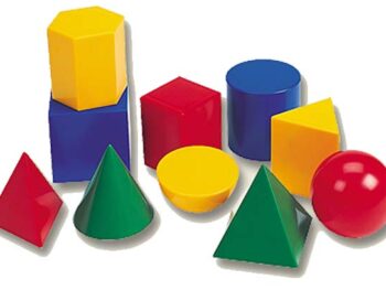 Geometrische Körper aus Kunststoff