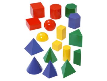 Große Geometrie-Körper aus Kunststoff