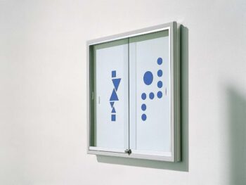 Stahlrahmenvitrine - Rückwand weiß