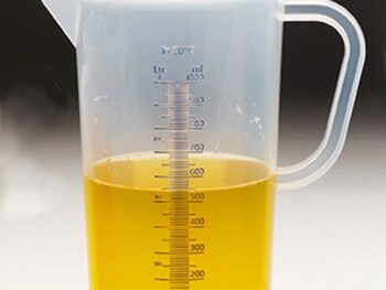 Messbecher mit Henkel