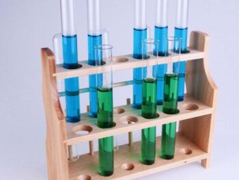 Reagenzglasgestell aus Holz